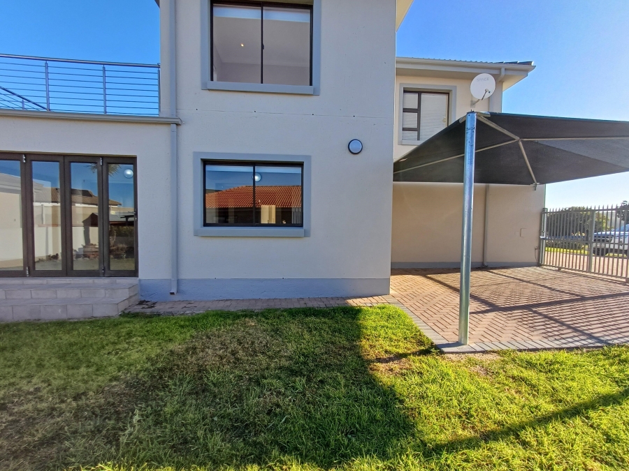 3 Bedroom Property for Sale in Hartenbos Heuwels Western Cape